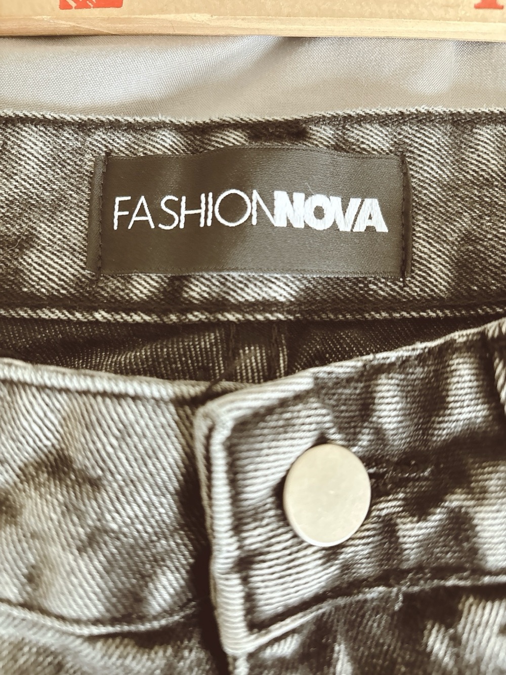 Fashion Nova Acid Wash Cargo Wide Leg Jeans Size 9 Y2K Utility Baggy - Picture 12 of 13